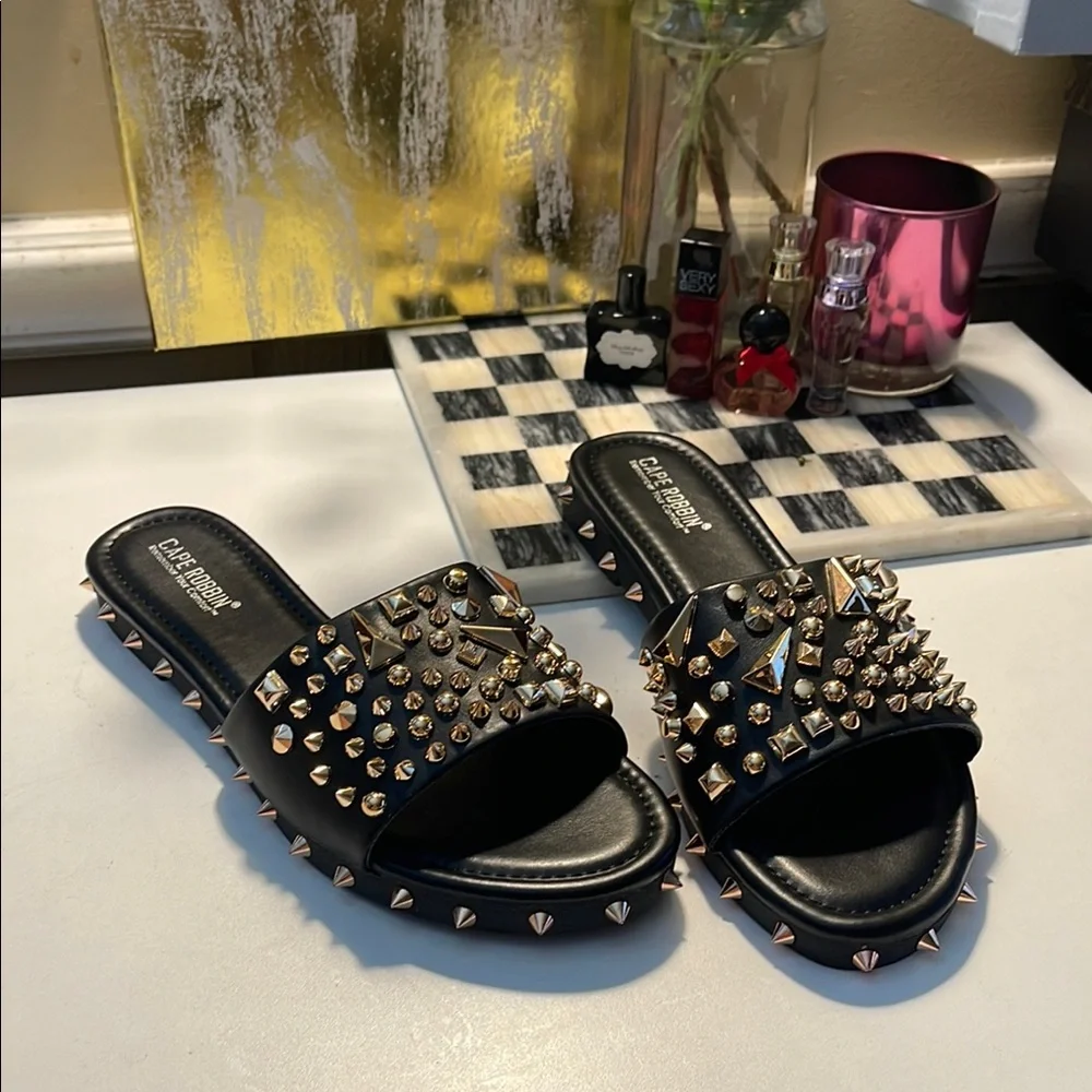 Cape Robbin Black and Gold Sandals with Bold Design Studsed - Picture 8 of 16